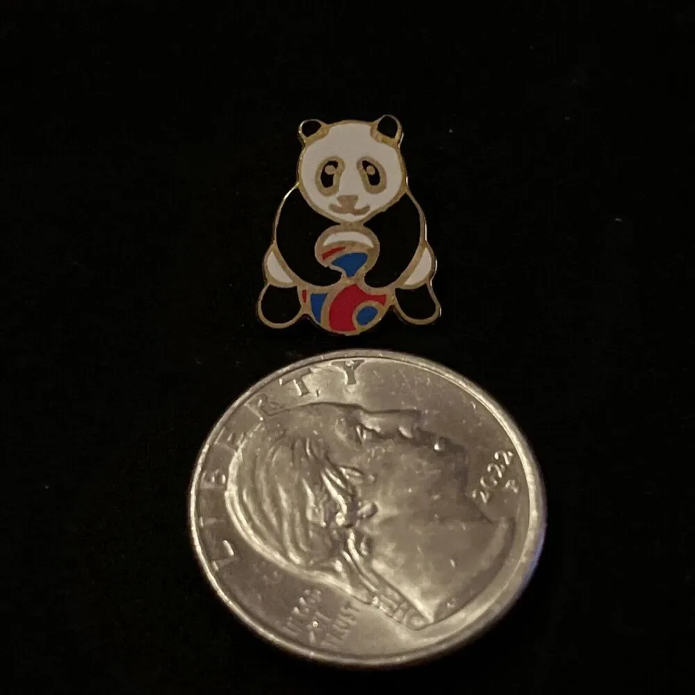 Panda Bear With A‎ Ball Zoo Lapel Hat Pin
